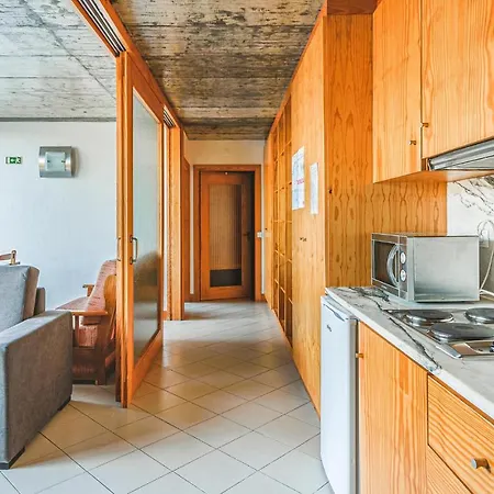 Awesome In Freixo De Espada C Apartmán